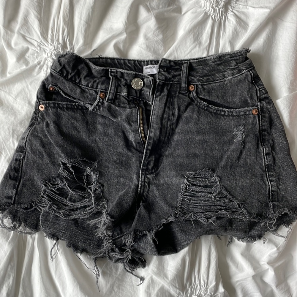 Garage Black Denim Shorts (size 00/23)